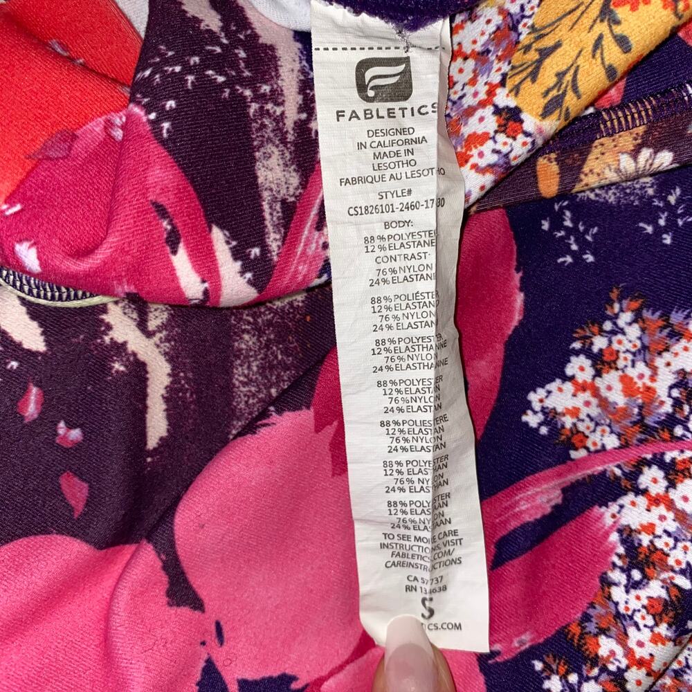 Fabletics Define High-Waisted Capri Hawaiian Flor… - image 6